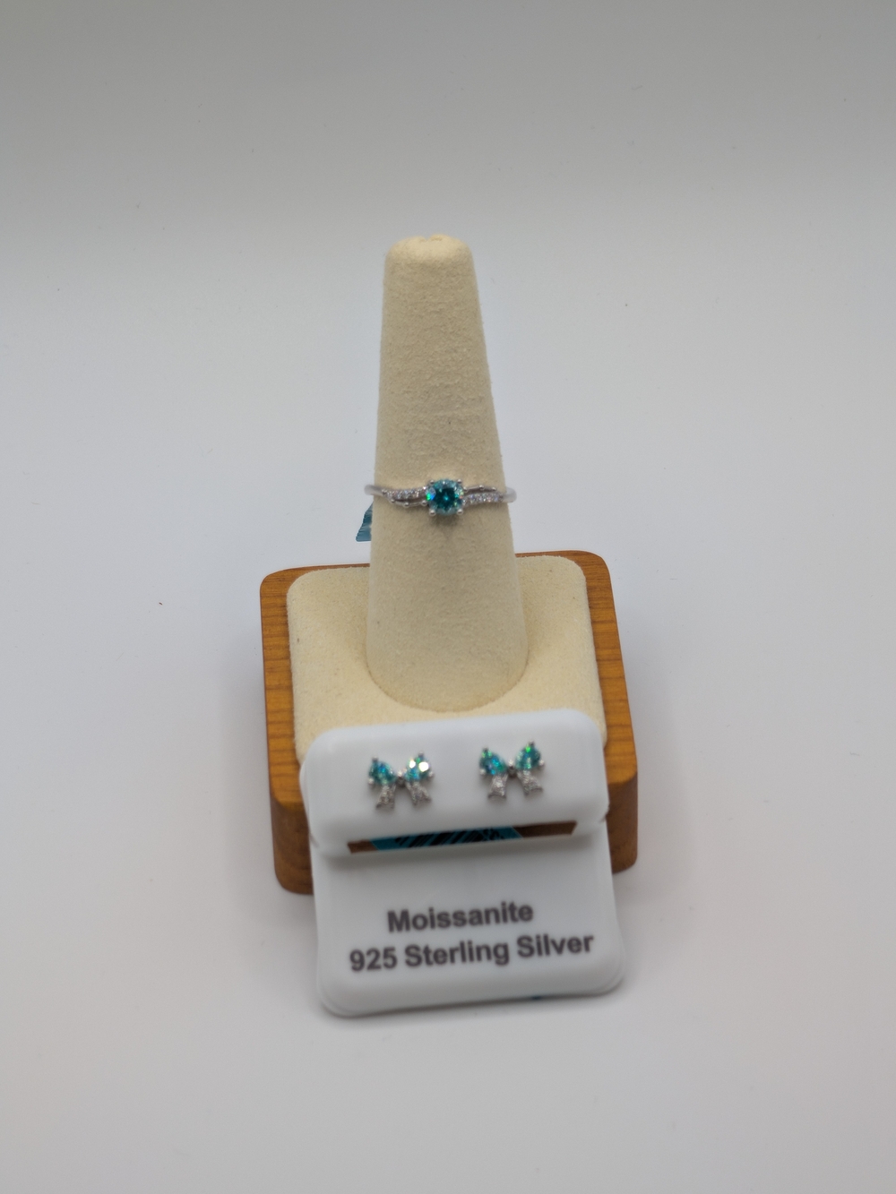 NWT Sterling Silver Teal Peridot Moissanite Ring & Bow Earrings Set VVS 1.19CTW